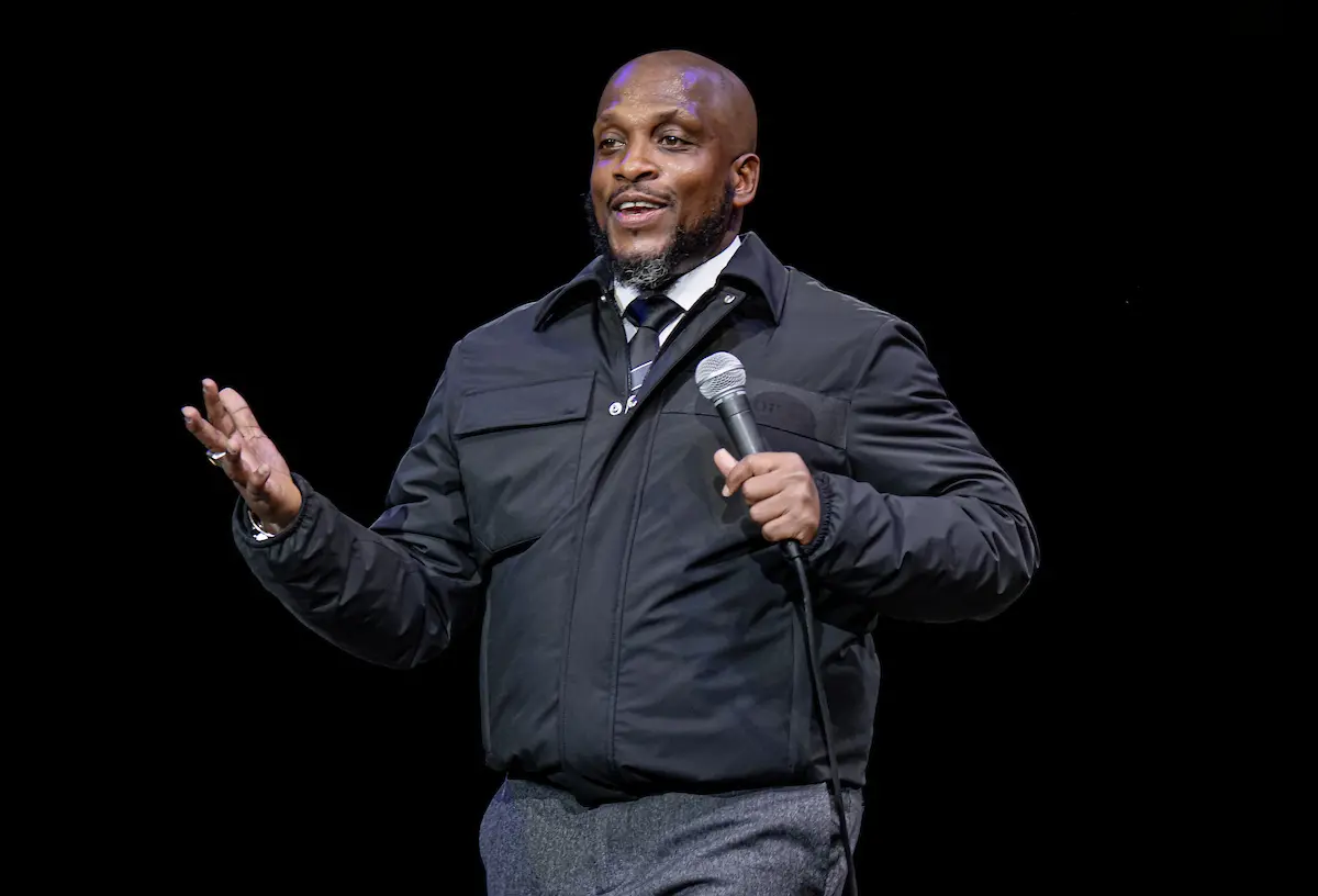 Ali Siddiq prelungiște turneul Custom Fit cu spectacole noi în arene